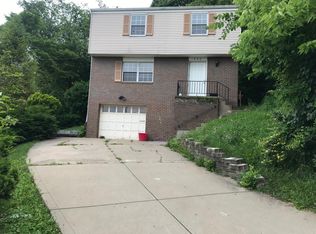 1340 Round Top St, Pittsburgh, PA 15205