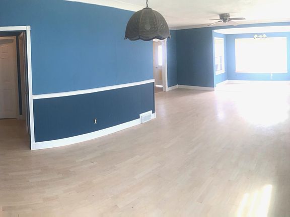4th image of 1831 Avon St #1