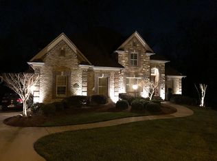 2332 Castleloch Ct, High Point, NC 27265