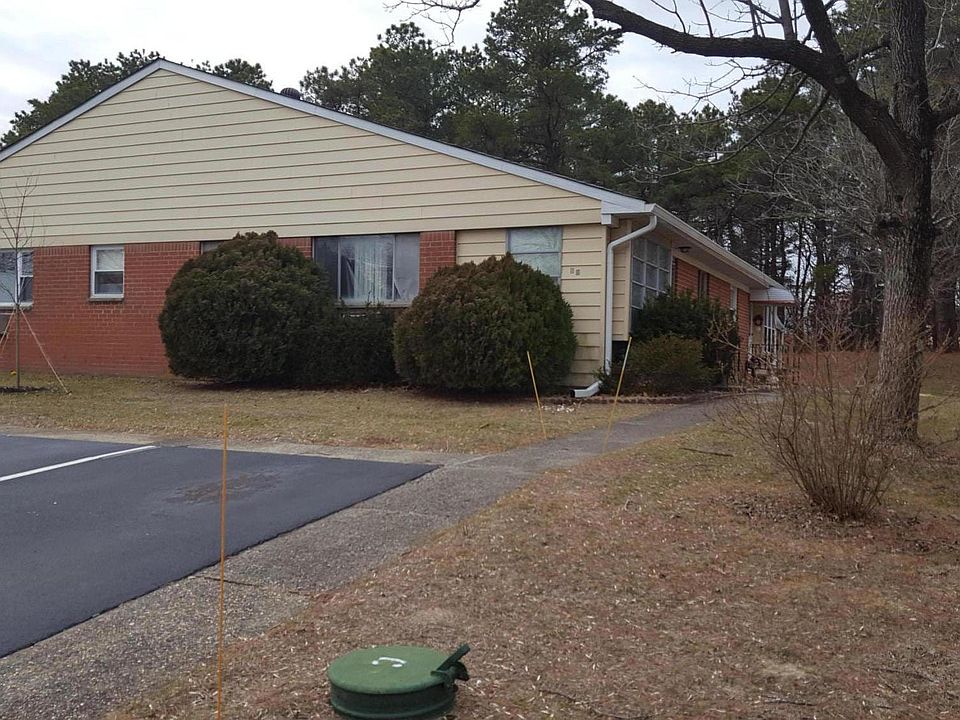 2nd image of 5B Lafayette Dr