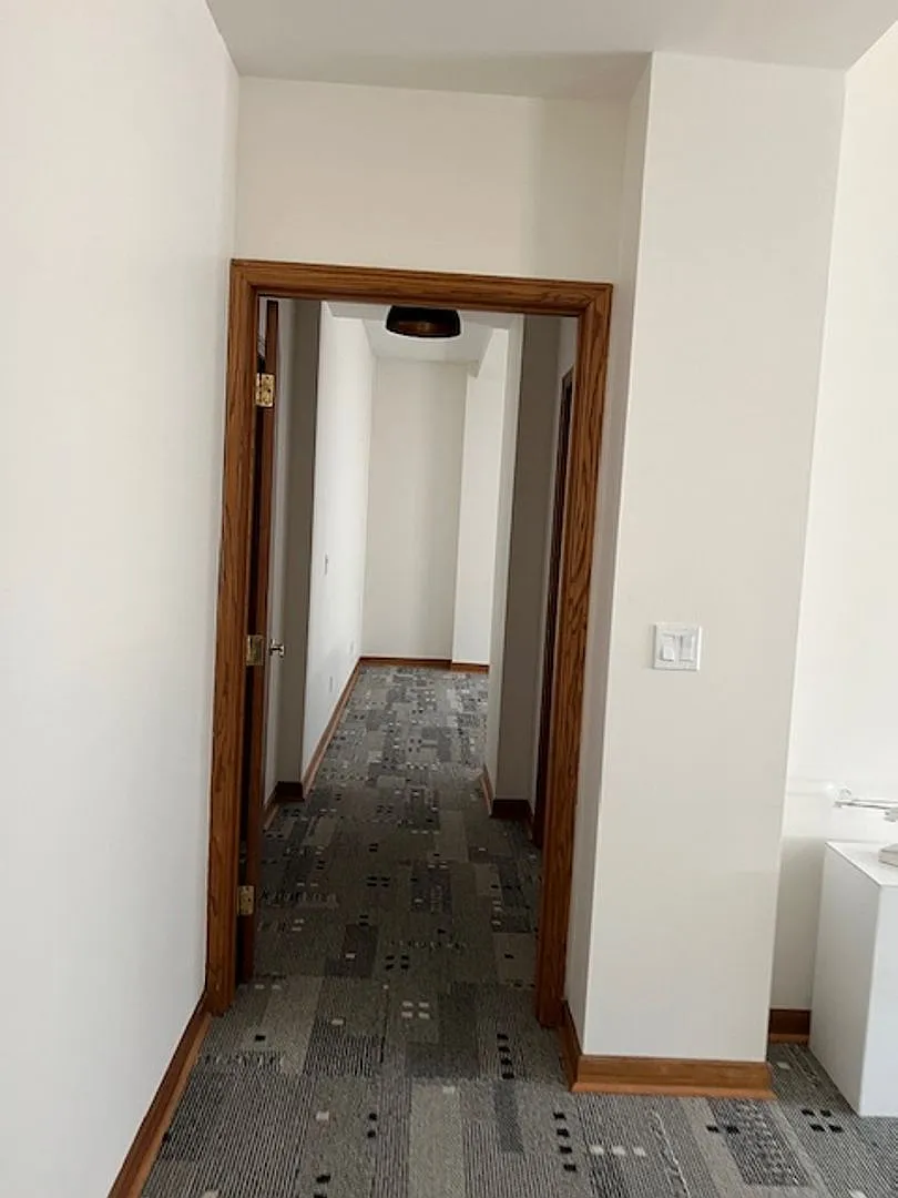 Booth Residences — Photo 3
