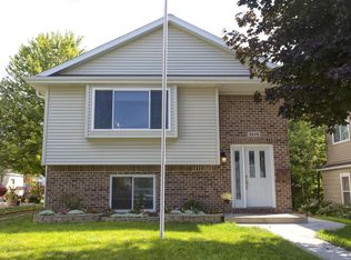 3618 S 33rd St, Greenfield, WI 53221