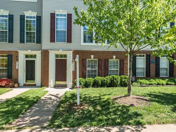 44258 Navajo Dr, Ashburn, VA 20147