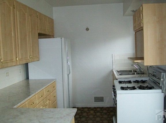 3rd image of 1522 San Juan Ave