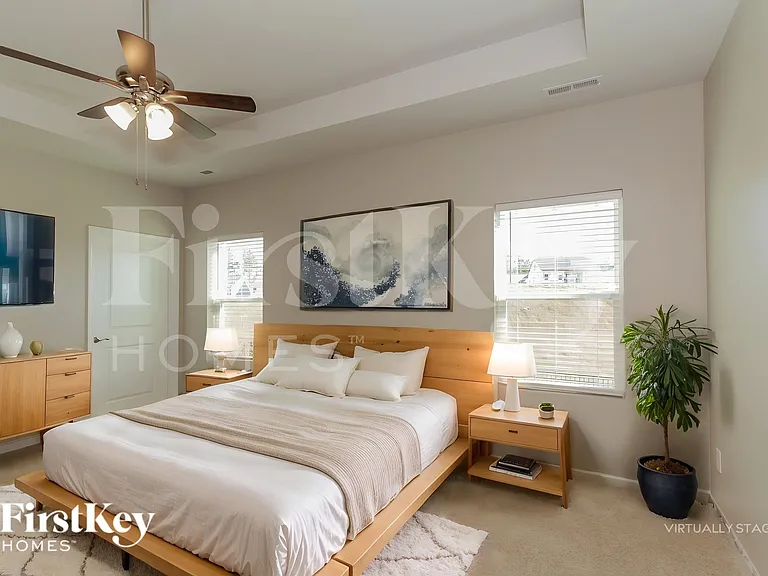 7798 Creek Park Dr — Photo 11