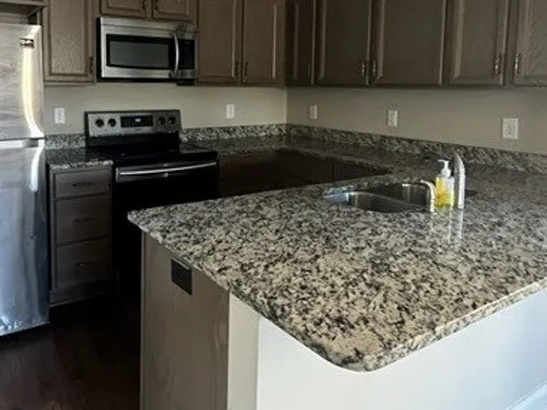 296 Cainsville Rd — Photo 2