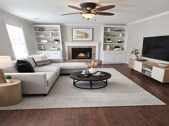 2nd image of 208 Grinders Mill Rd