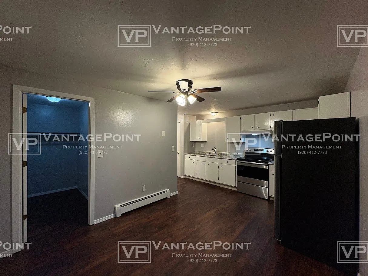 1028 Moraine Way — Photo 4