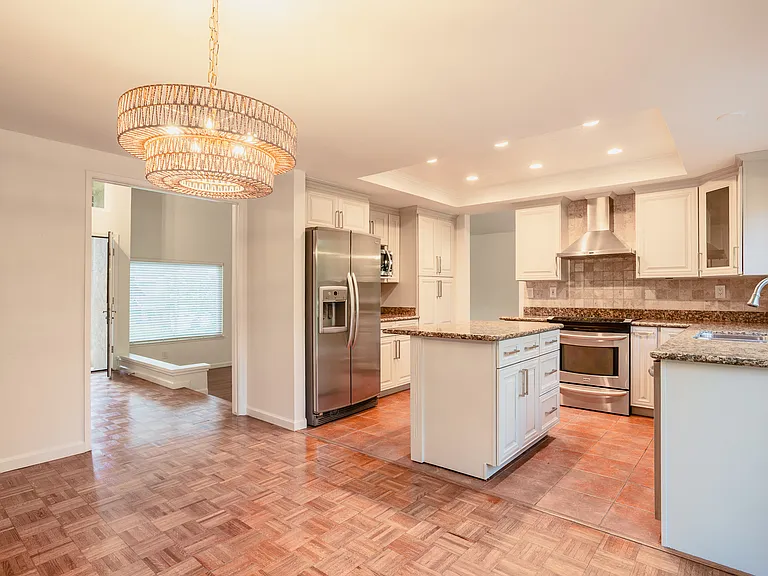 382 Bolero Dr — Photo 4