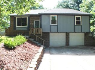 1000 NW Ashton Dr, Blue Springs, MO 64015