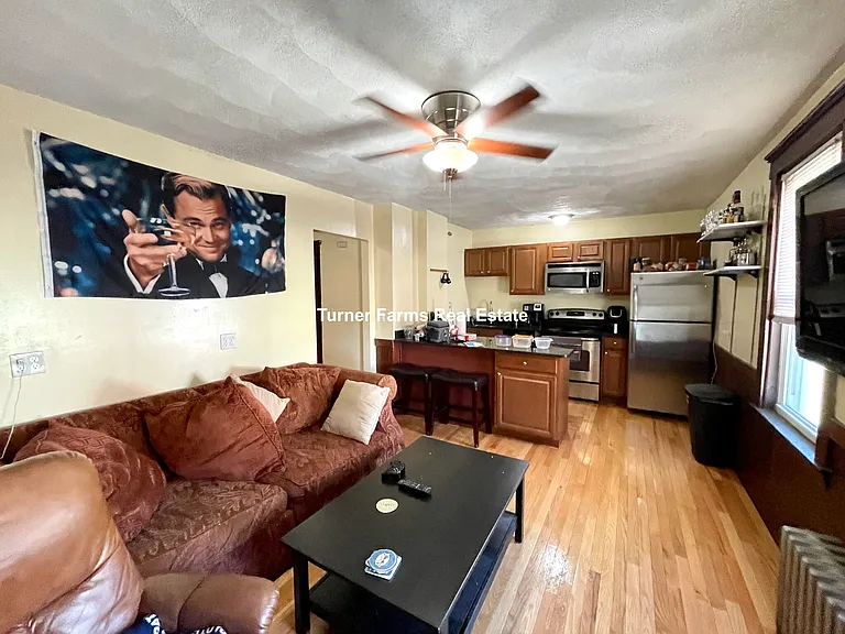 221 Holland St #2R — Photo 18