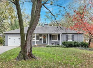 9021 Westbrooke Dr, Overland Park, KS 66212