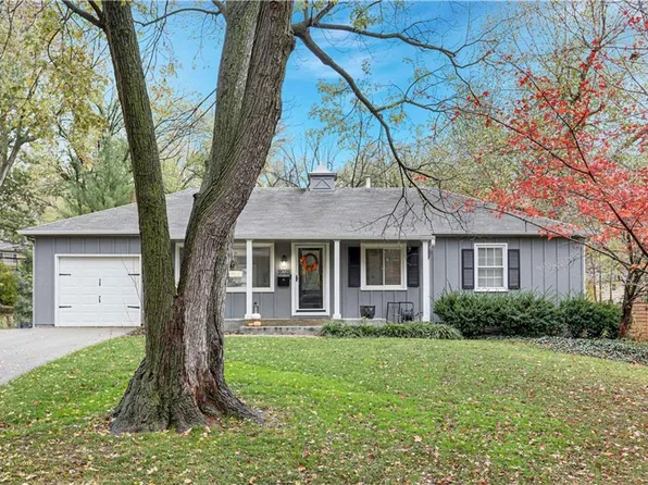 9021 Westbrooke Dr, Overland Park, KS 66212