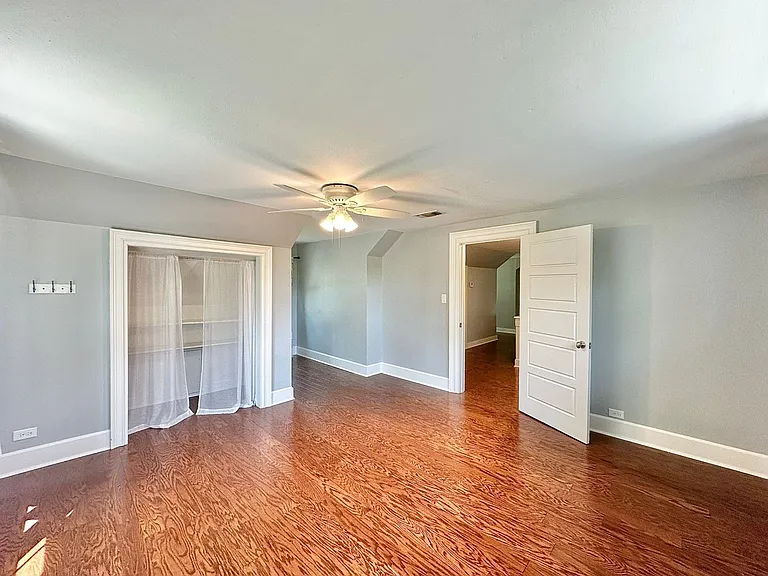 802 Hamvasy Ln — Photo 43
