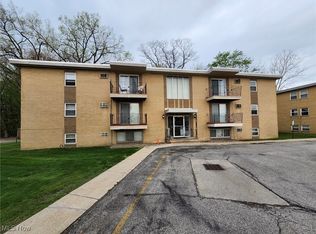 5378 Lee Rd APT 304, Maple Heights, OH 44137