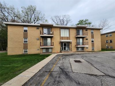 5378 Lee Rd APT 304, Maple Heights, OH, 44137