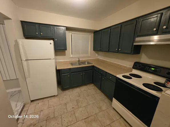 26847 Florence St, Inkster, MI 48141