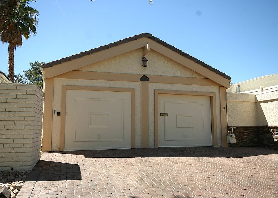 1st image of 3019 Bel Air Dr