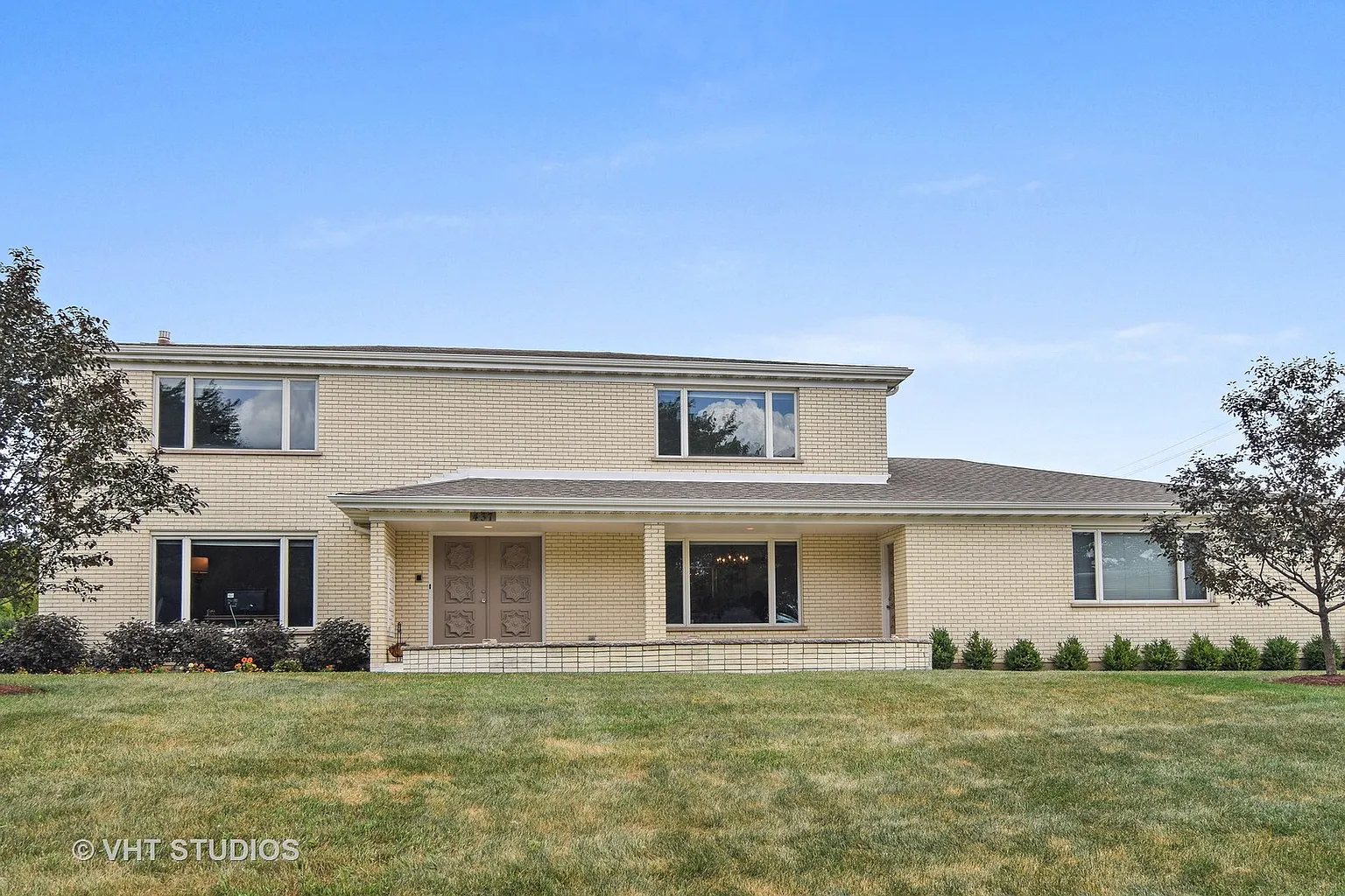 437 Cardinal Dr photo 1