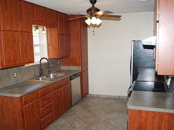 5th image of 8504 Crestview Dr