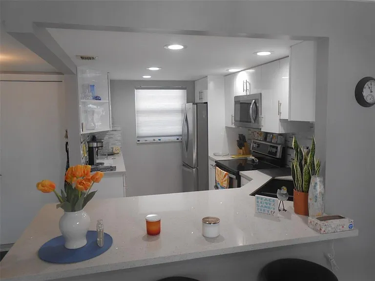 4540 N Ocean Dr #210 — Photo 14