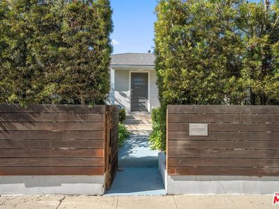 2939 S Oakhurst Ave, Los Angeles, CA, 90034
