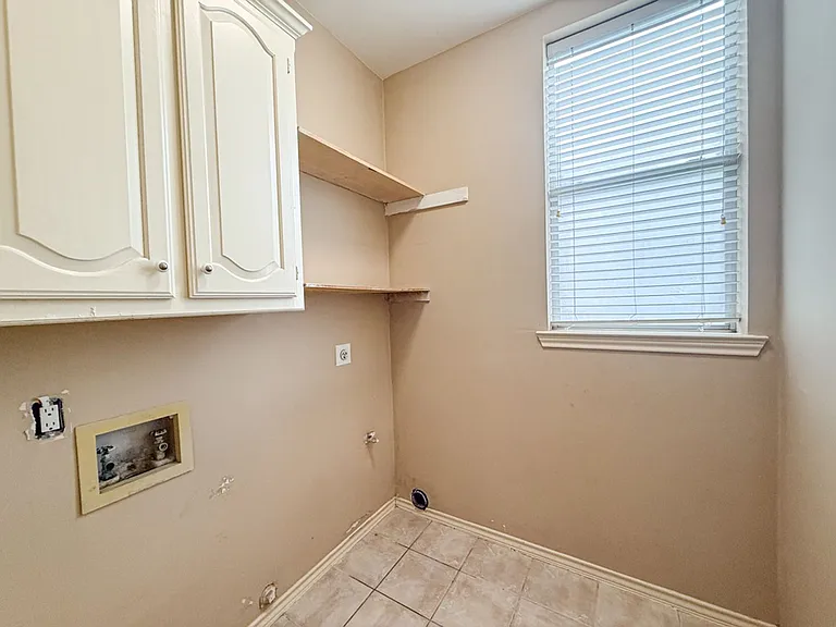 8902 Bayshore Ln — Photo 19