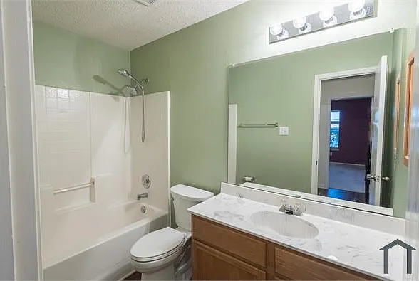 1008 Lake Trail Dr — Photo 18