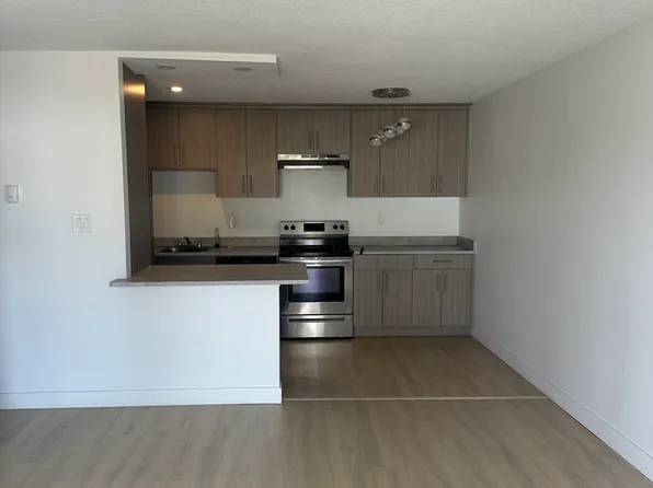 7227 Arcola St #3, Burnaby, BC V5E 1H7
