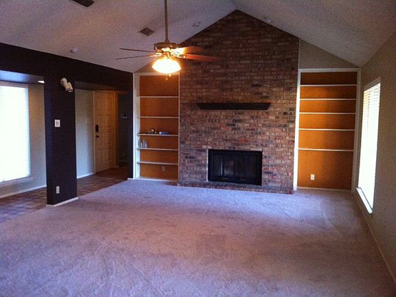 4th image of 4010 Angelina Dr