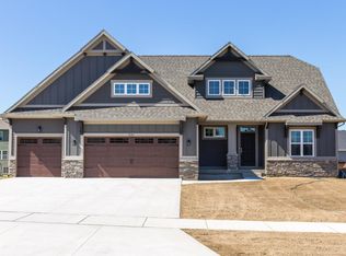 1728 Kingsland Dr SW, Byron Center, MI 49315