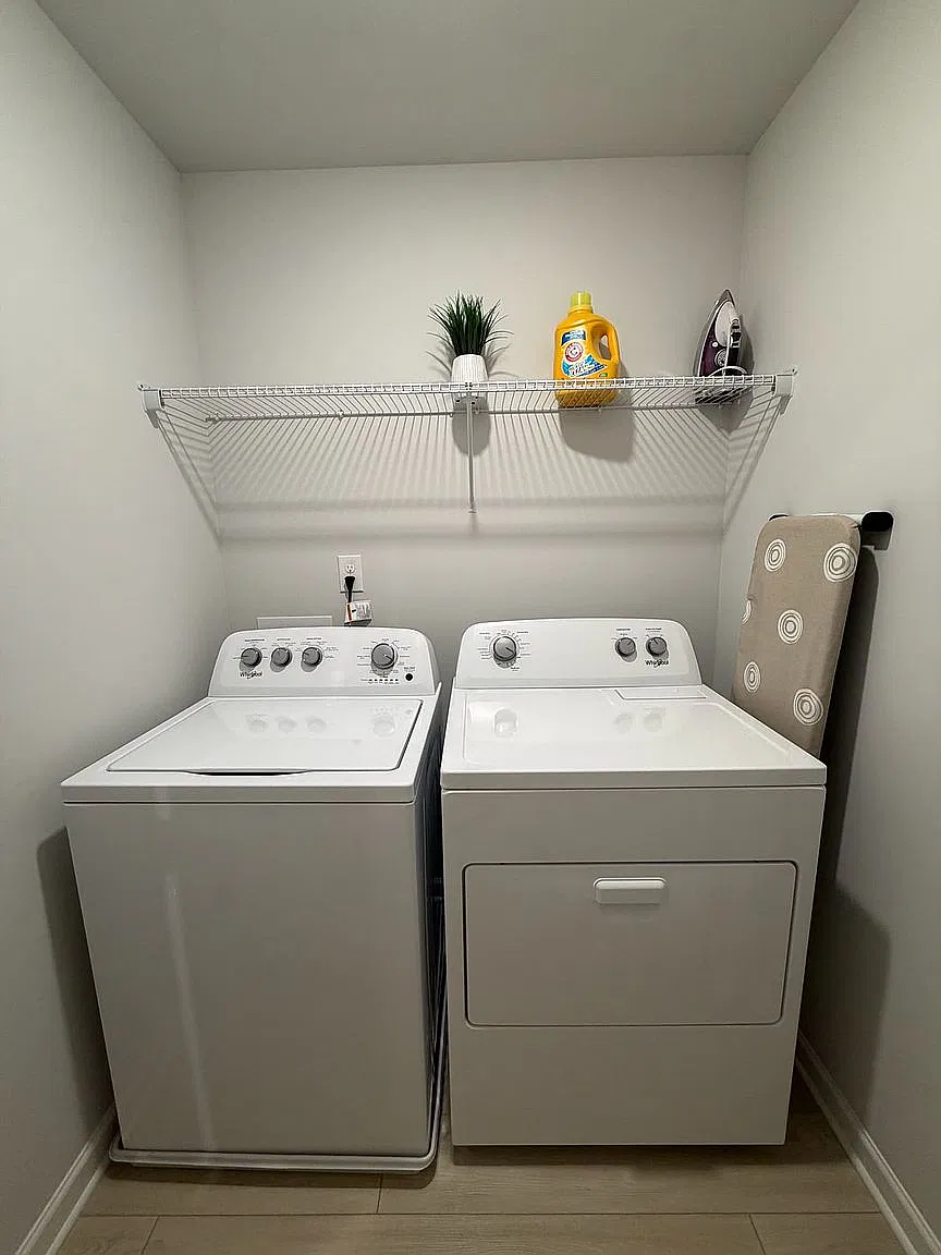 4 bed, 1941 sqft, $2,600 — Photo 3
