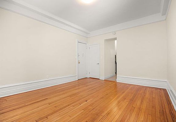 5th image of 347 W 55th St APT 1I