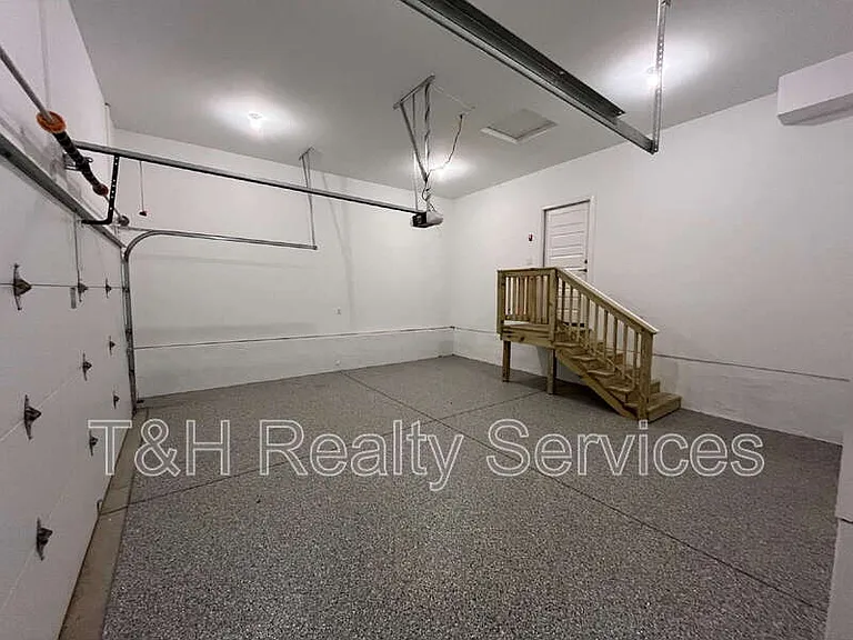 822 Union St — Photo 25