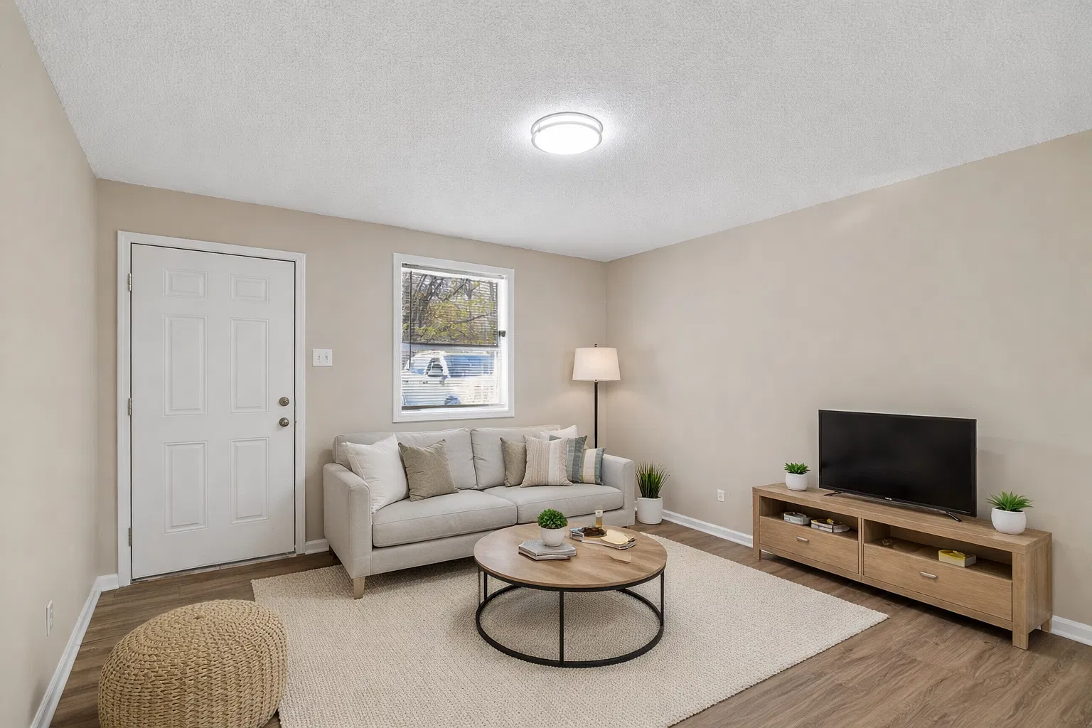 1 bed, 585 sqft, $960 — Photo 3