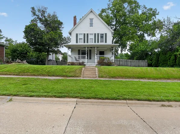1535 13th Ave, Moline, IL 61265