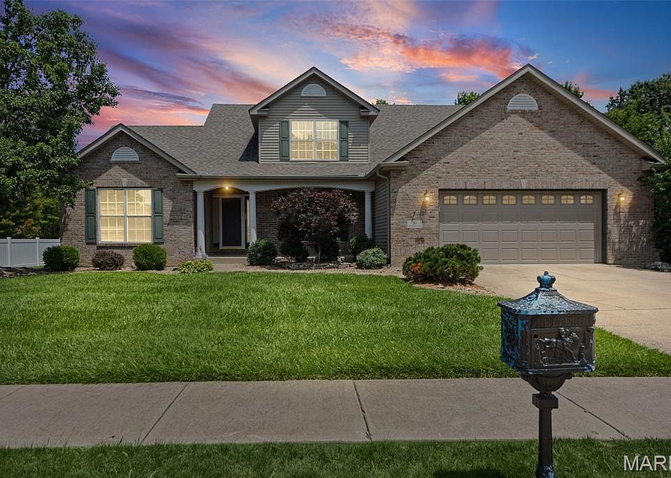 1st image of 30 Brookshire Ln