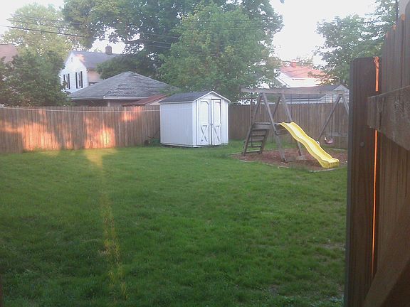 5th image of 2442 Elsmere Ave