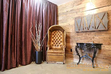 Rented by aptsandlofts.com