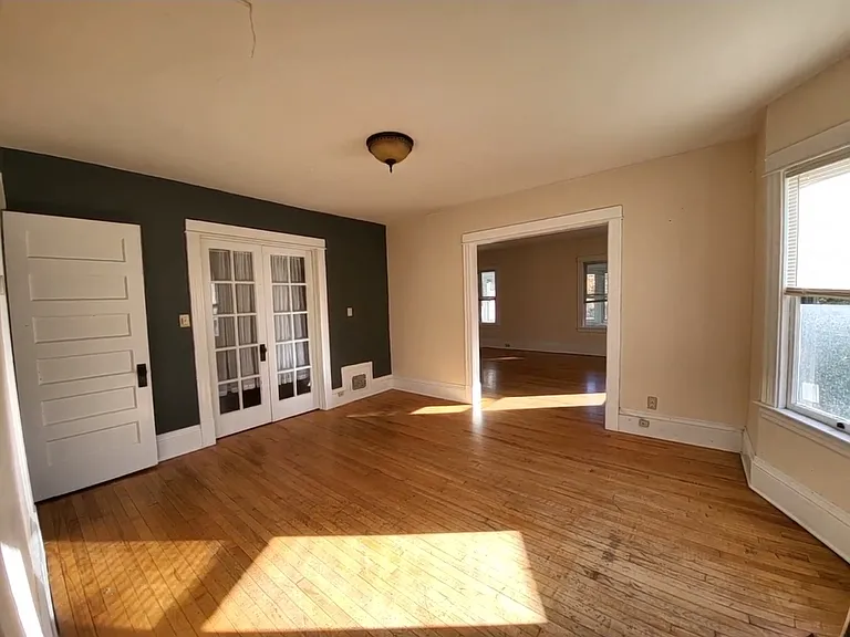 3240 Pillsbury Ave S #1 — Photo 2