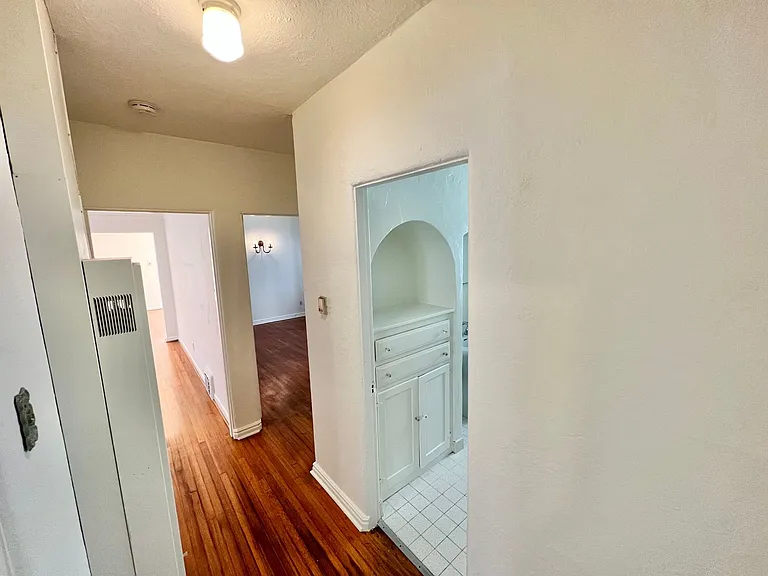 227 Granada Ave — Photo 14