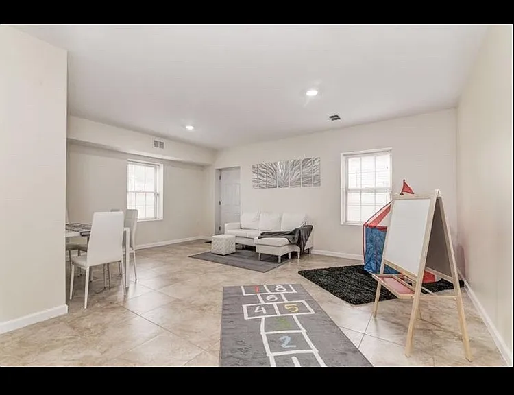 16 Corbin Ave #1 — Photo 12