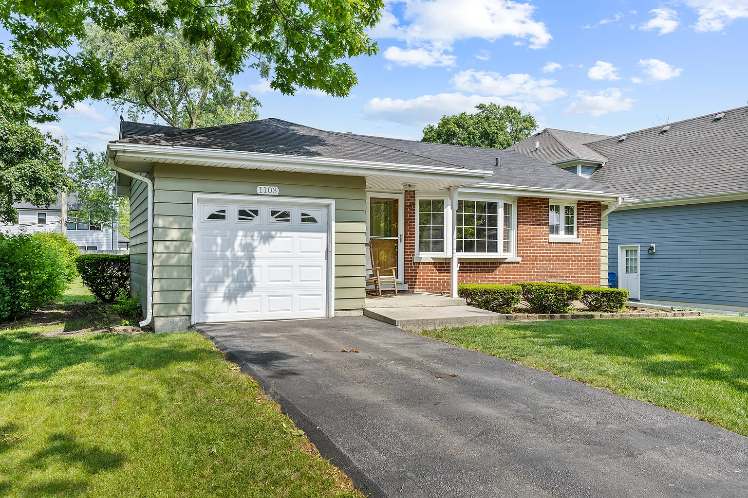 1103 Lyford Ln photo 1