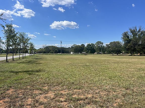 4th image of 65 Rutledge Ln