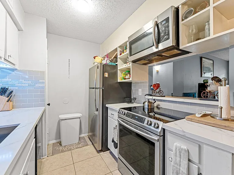3535 Nasa Road 1 Pkwy #85 — Photo 15