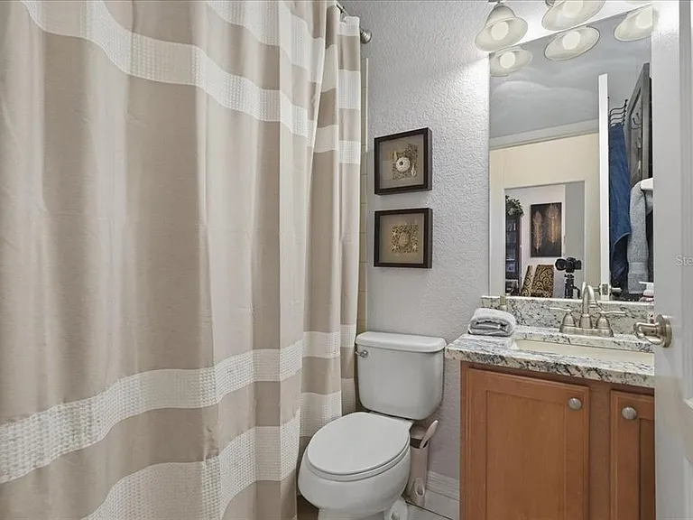 819 Fairwaycove Ln #204 — Photo 30