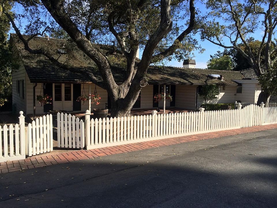 1st image of 3 Bird Hill Ln