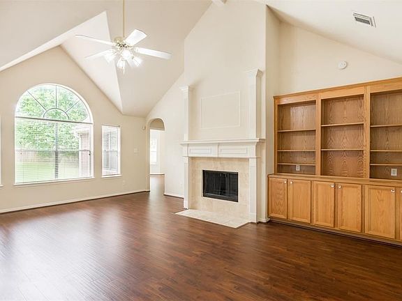 3rd image of 16510 Oat Mill Dr