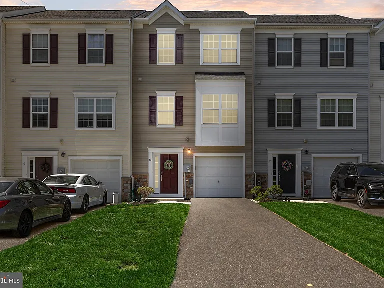 8 Iron Gate Rd — Photo 29