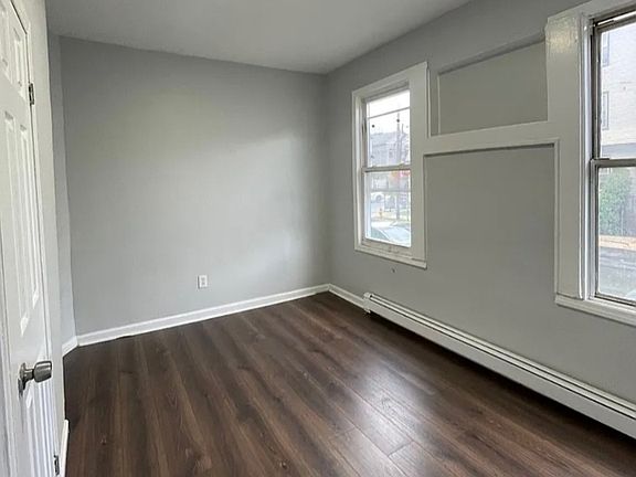 3rd image of 53 Tillinghast St #L2